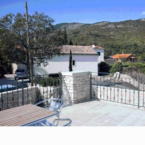 Apartments Villa Ina Brsec Exterior photo