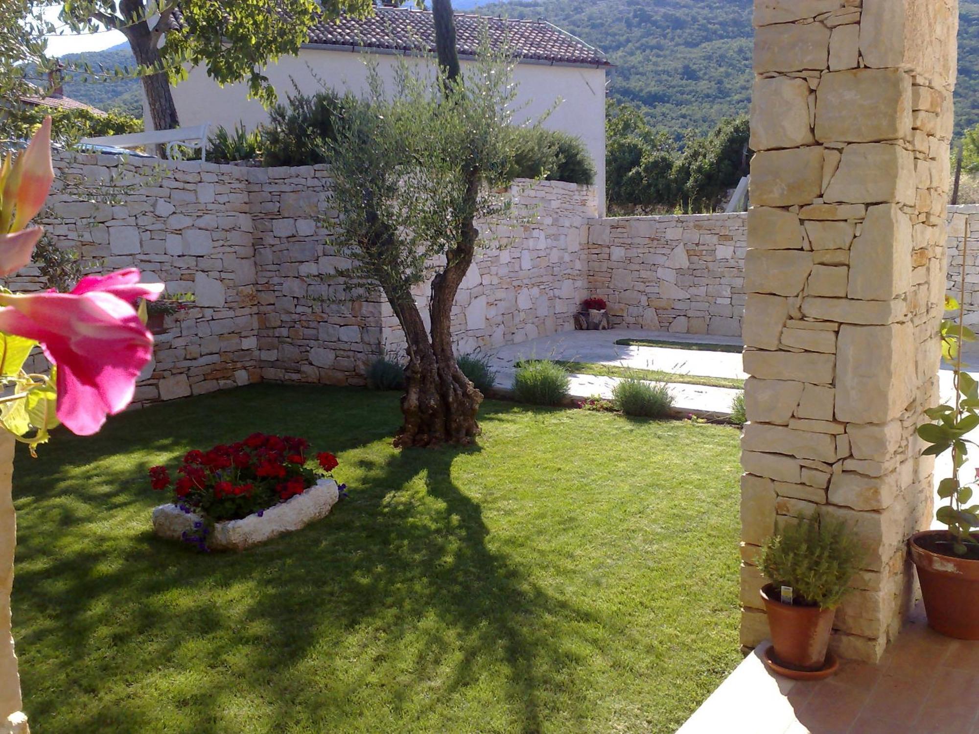 Apartments Villa Ina Brsec Exterior photo