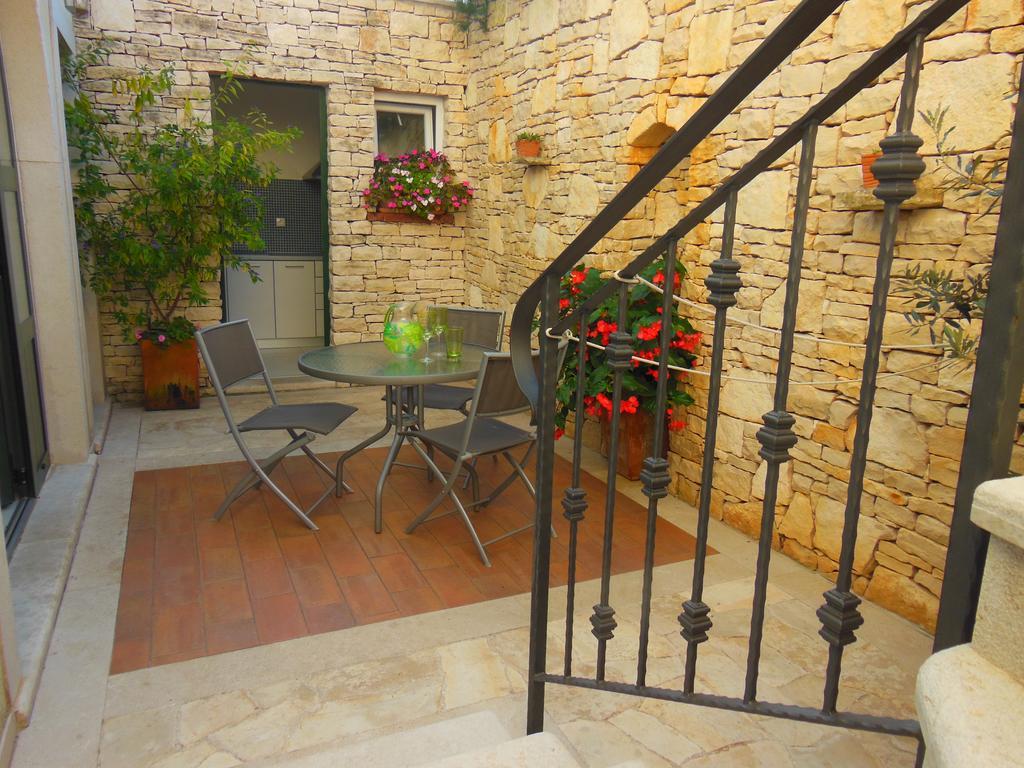 Apartments Villa Ina Brsec Exterior photo