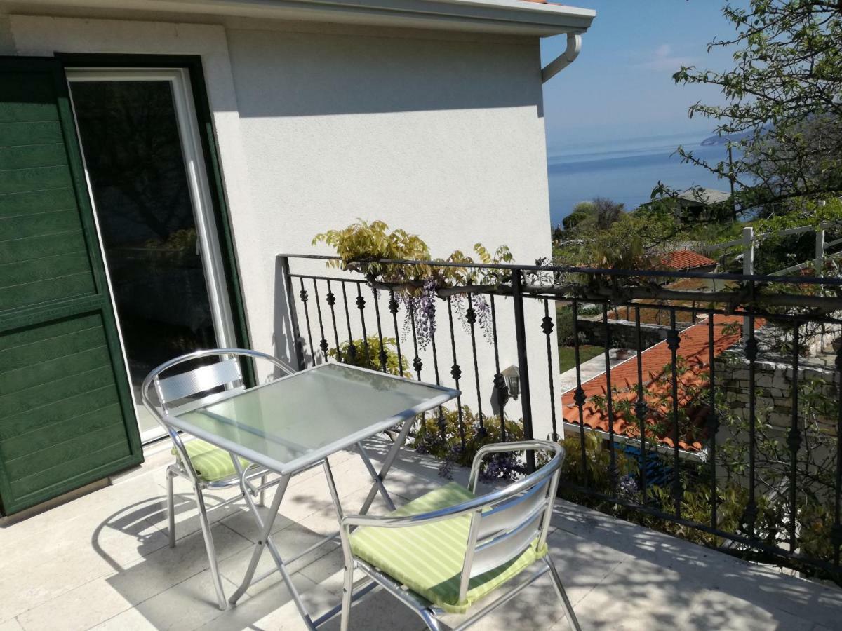 Apartments Villa Ina Brsec Exterior photo